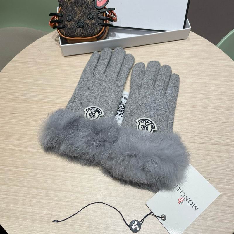 Moncler Gloves 43 (6)