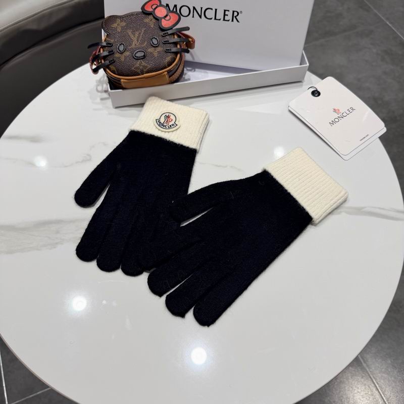 Moncler Gloves 56 (7)