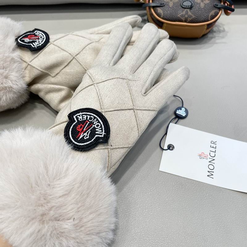 Moncler Gloves 60 (22)