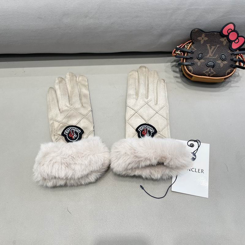 Moncler Gloves 60 (24)