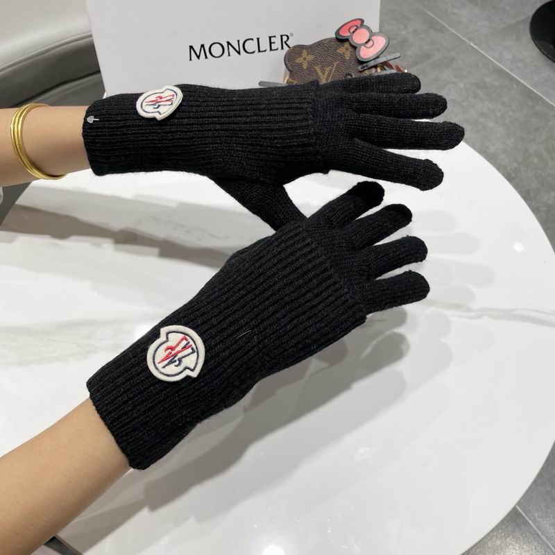Moncler Gloves 66 (12)