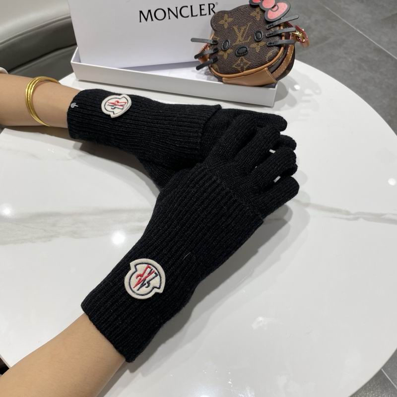Moncler Gloves 66 (13)