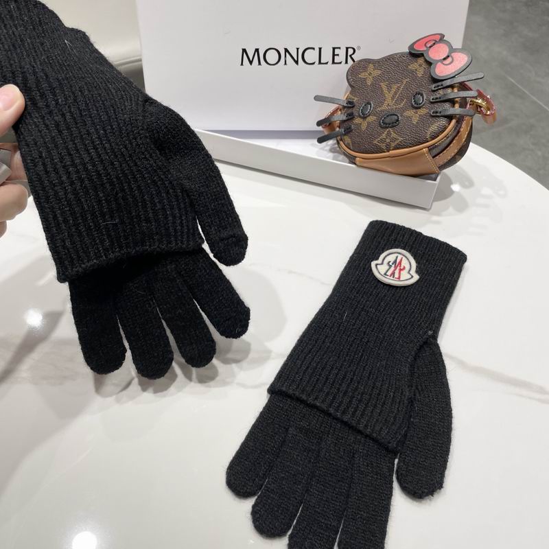 Moncler Gloves 66 (15)