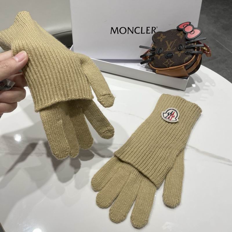 Moncler Gloves 66 (19)