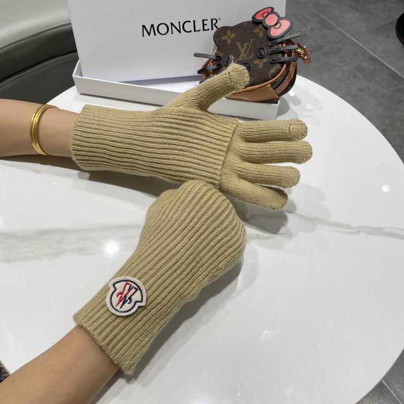 Moncler Gloves 66 (24)