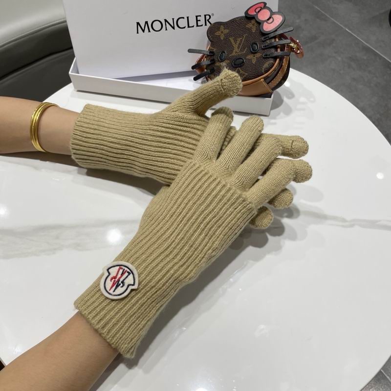 Moncler Gloves 66 (25)