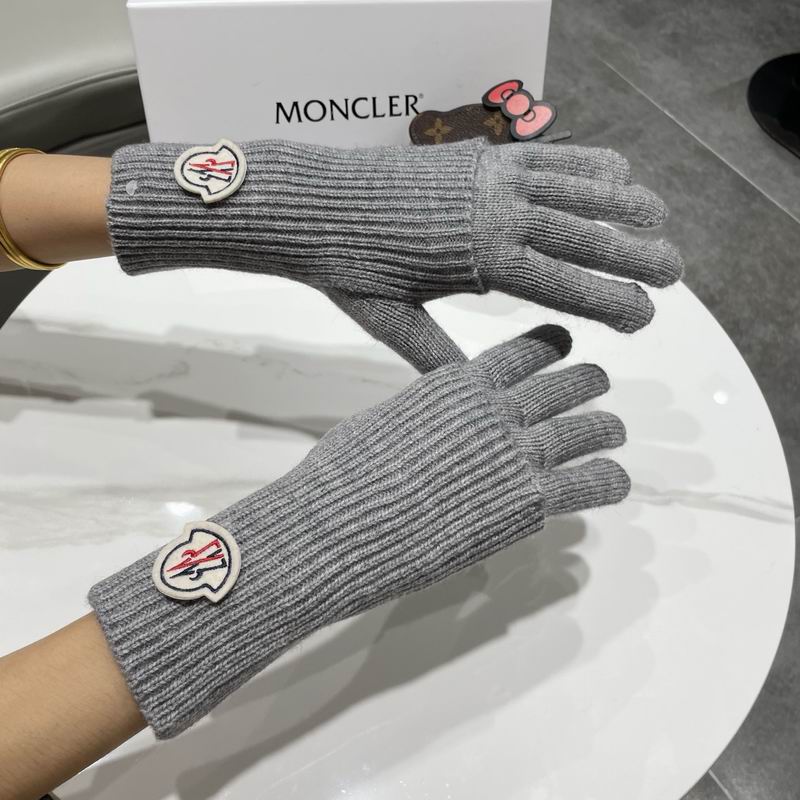 Moncler Gloves 66 (29)