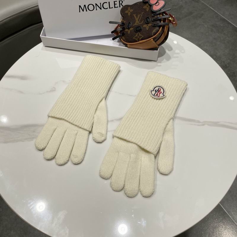 Moncler Gloves 66 (3)