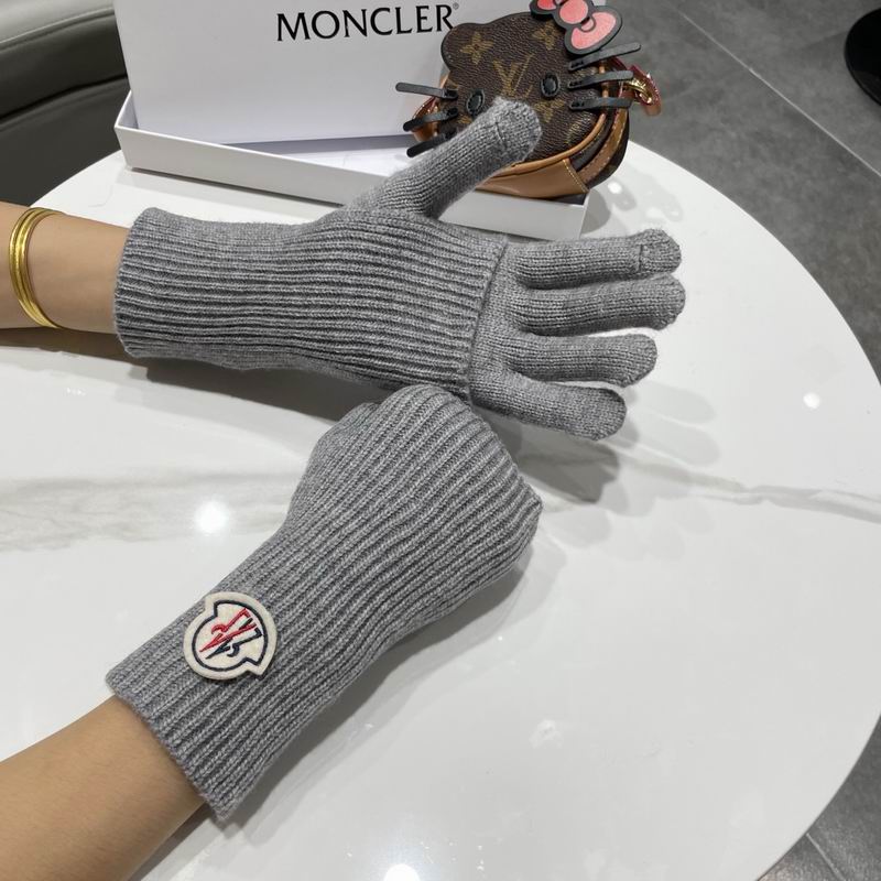 Moncler Gloves 66 (30)
