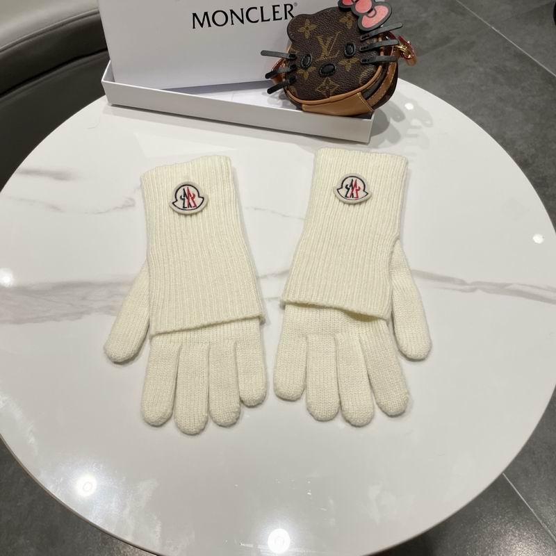 Moncler Gloves 66 (4)