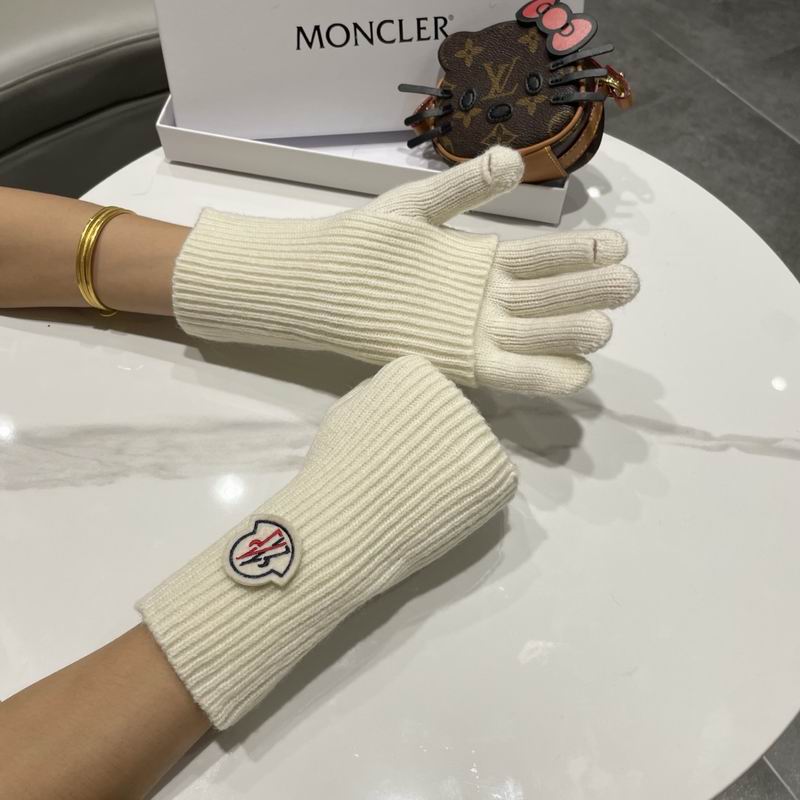 Moncler Gloves 66 (6)
