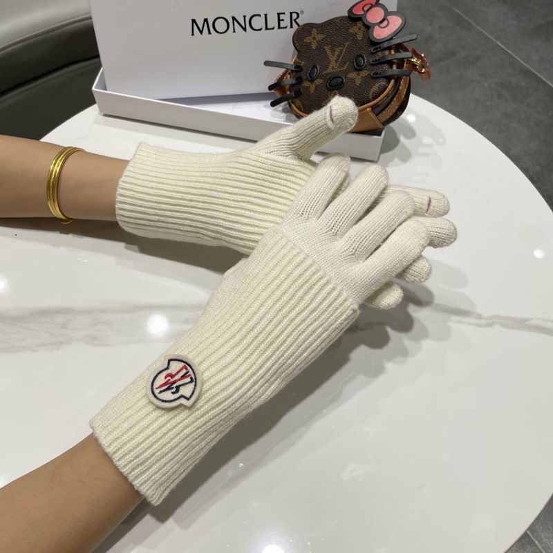 Moncler Gloves 66 (7)