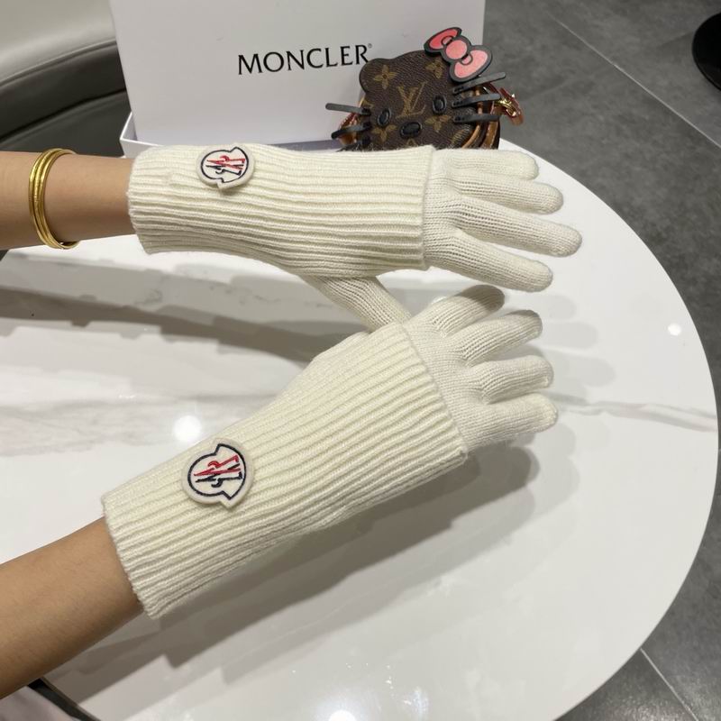 Moncler Gloves 66 (8)
