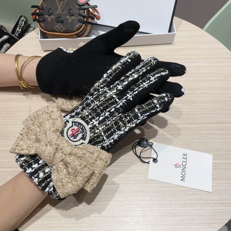 Moncler Gloves 70 (11)