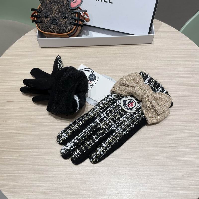 Moncler Gloves 70 (16)