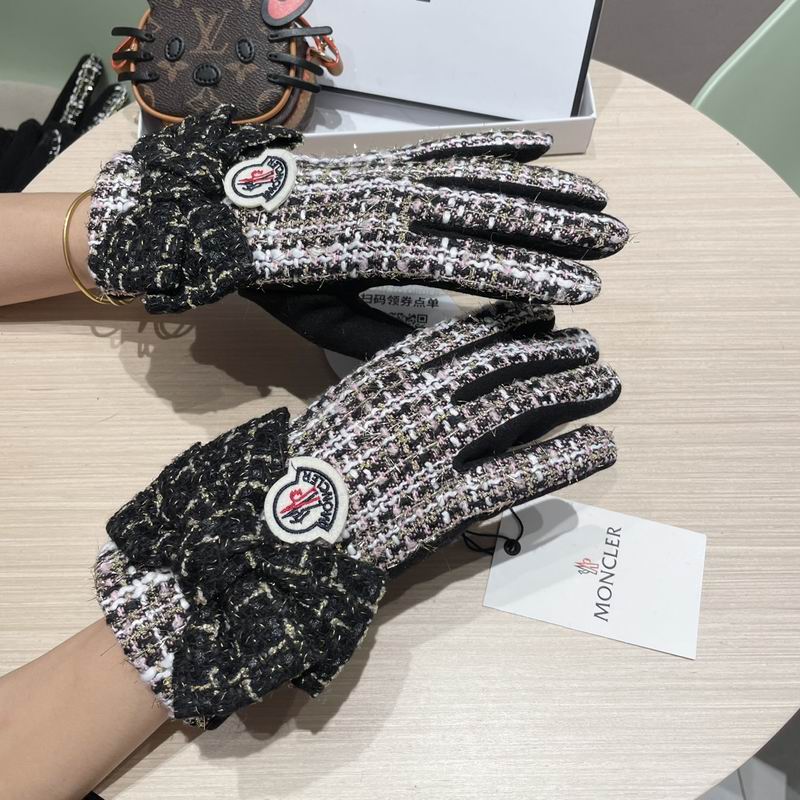 Moncler Gloves 70 (19)
