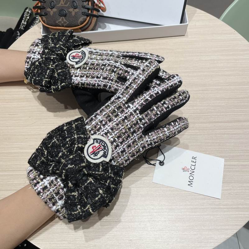Moncler Gloves 70 (22)