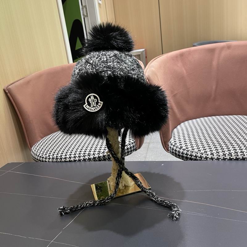 Moncler Hat (1550)