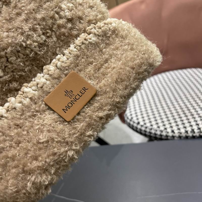 Moncler Hat (1803)