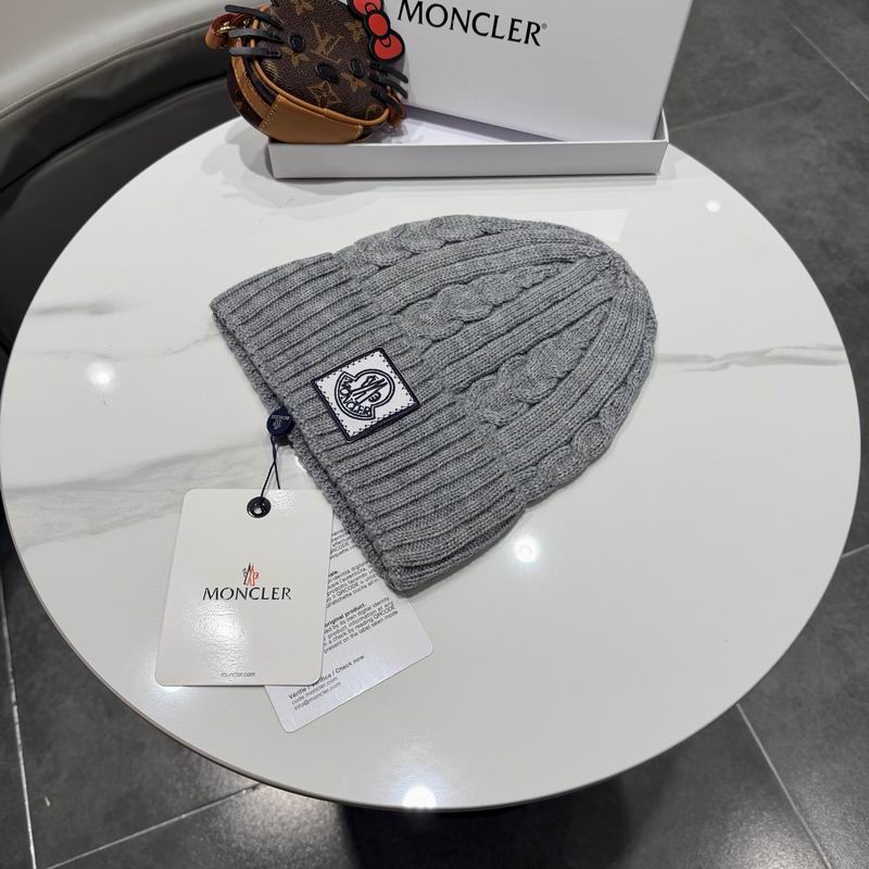 Moncler Hat (183)