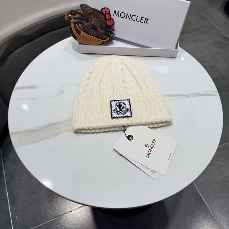 Moncler Hat (201)