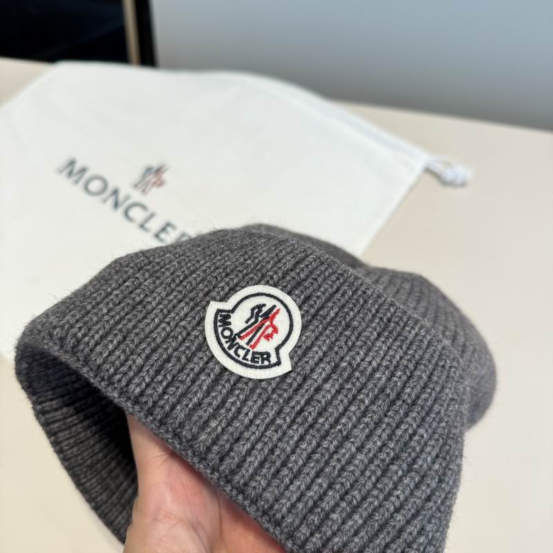 Moncler Hat (382)