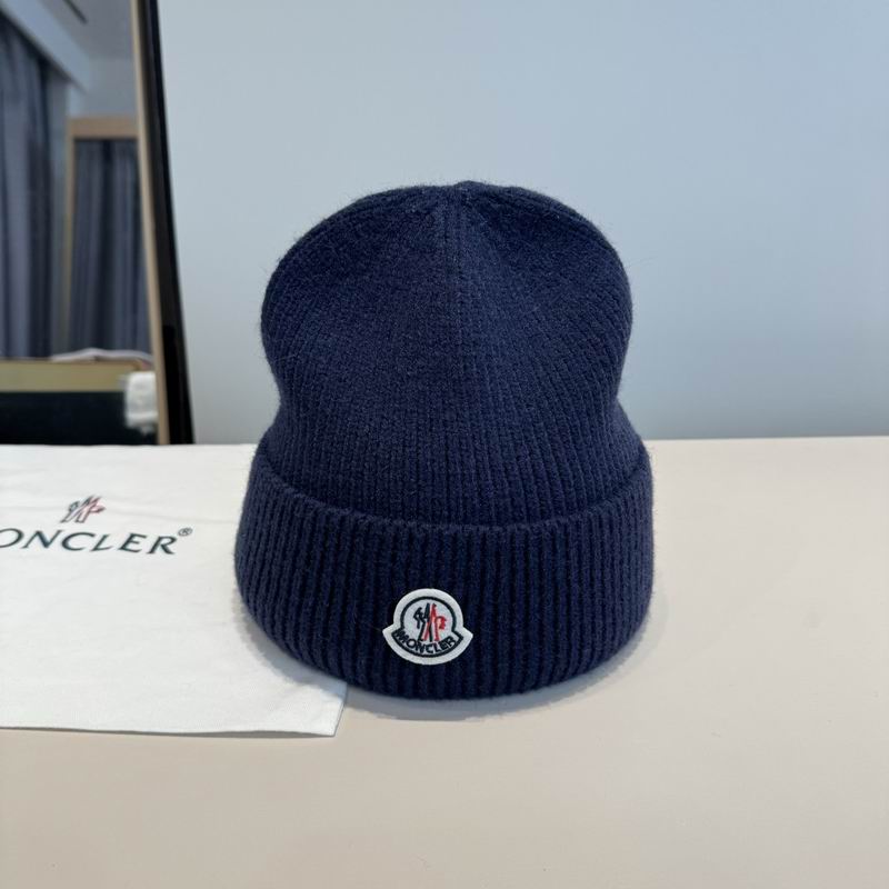 Moncler Hat (400)