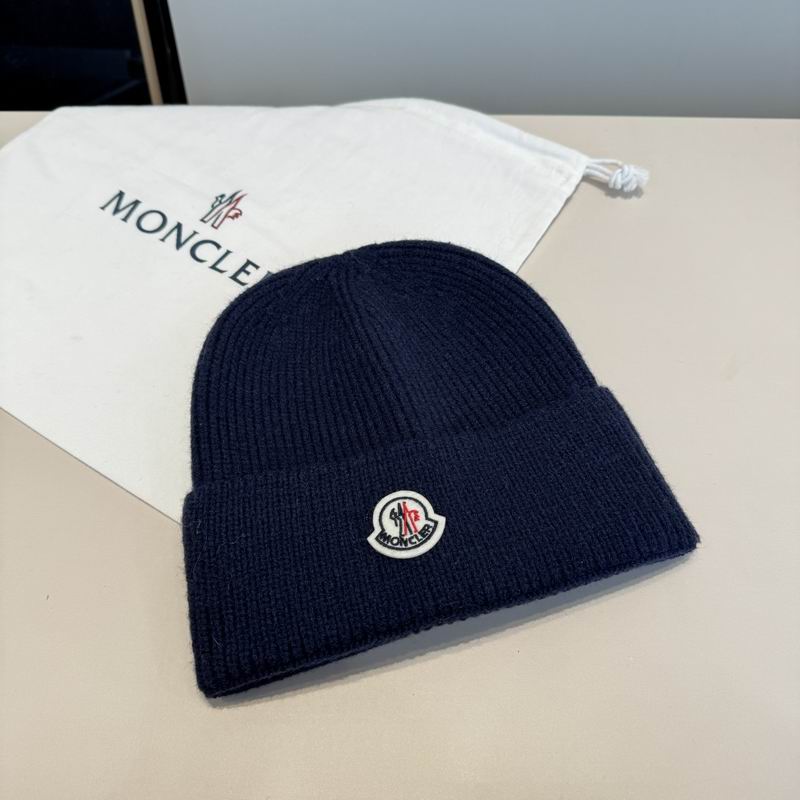 Moncler Hat (404)