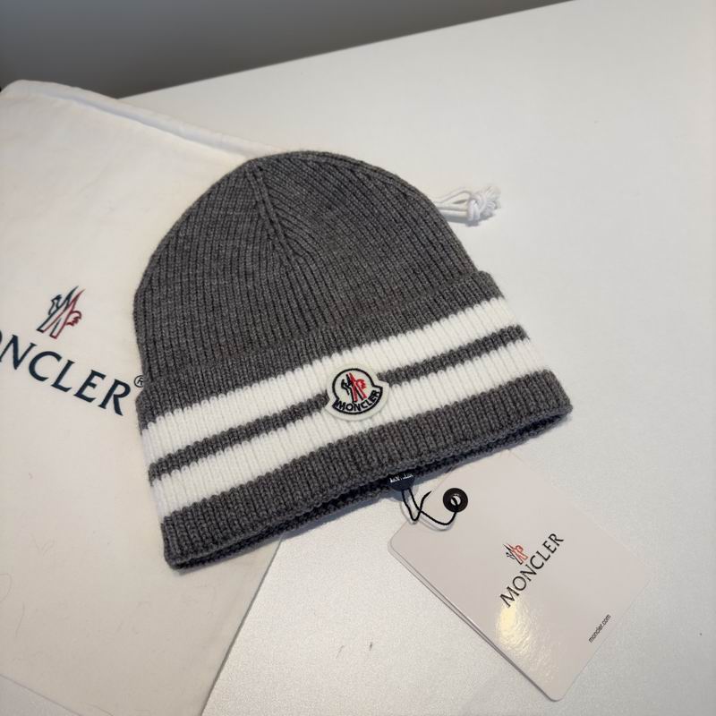 Moncler Hat (450)