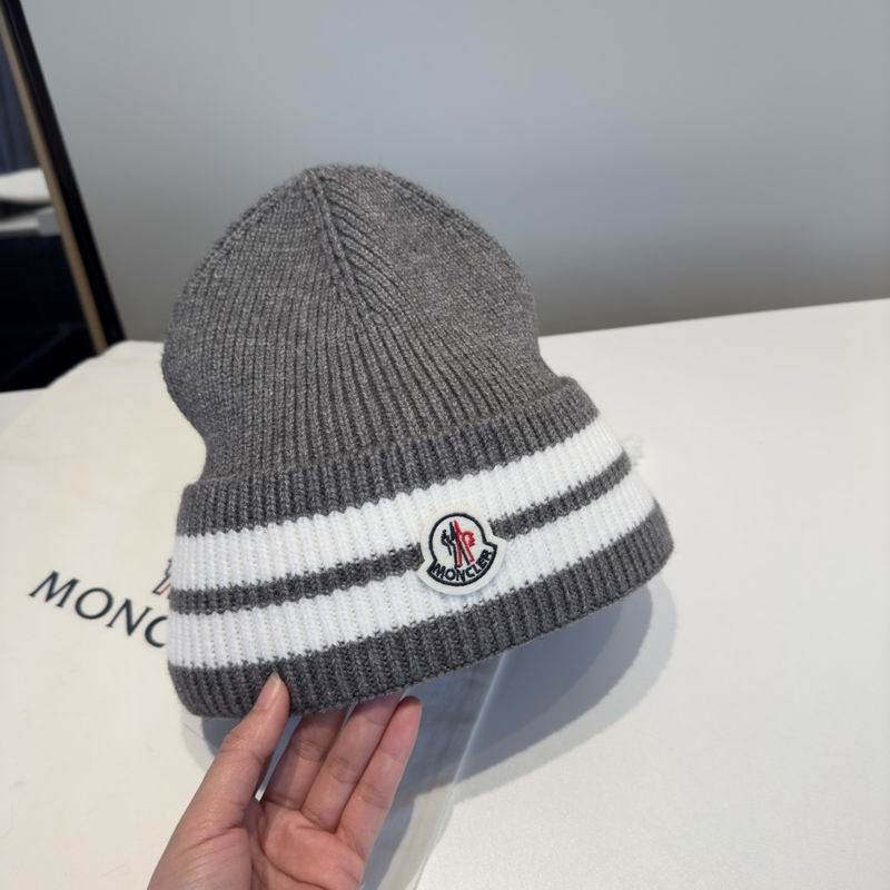 Moncler Hat (452)