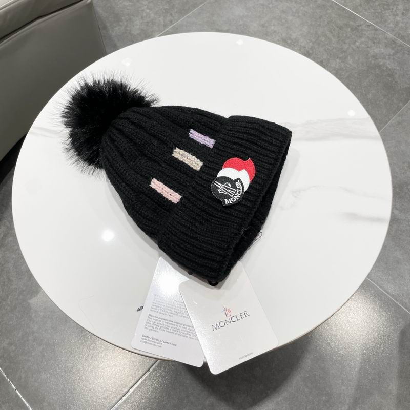 Moncler Hat (557)