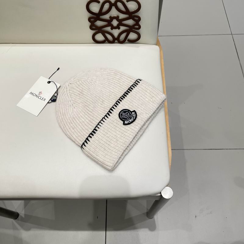 Moncler Hat (689)