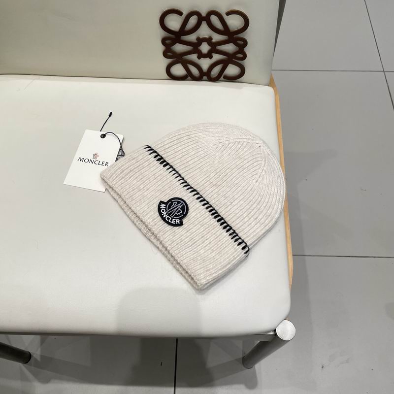 Moncler Hat (690)