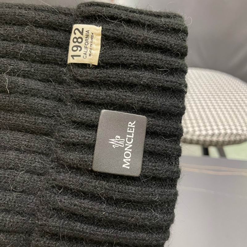Moncler Hat (80)