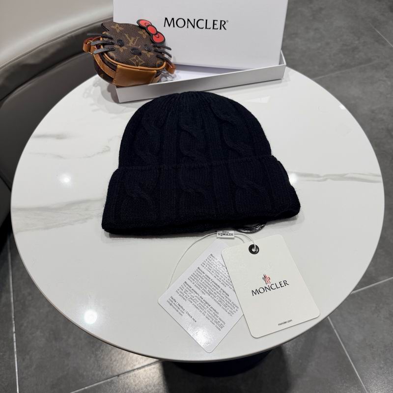 Moncler Hat (832)