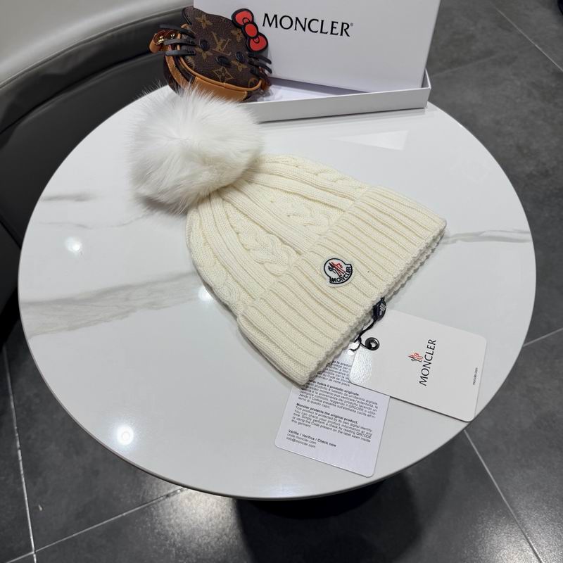 Moncler Hat (927)