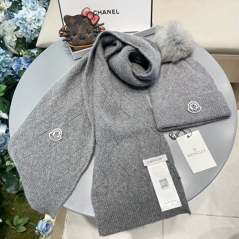 Moncler Scarf Hat (1090)