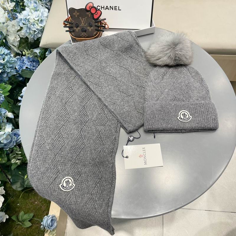 Moncler Scarf Hat (1097)