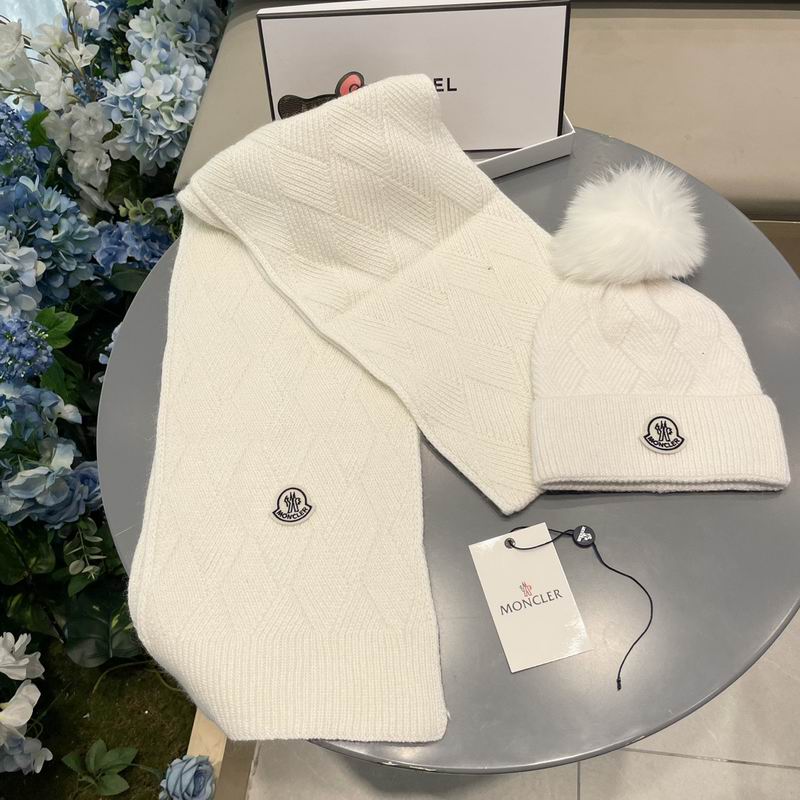 Moncler Scarf Hat (1106)