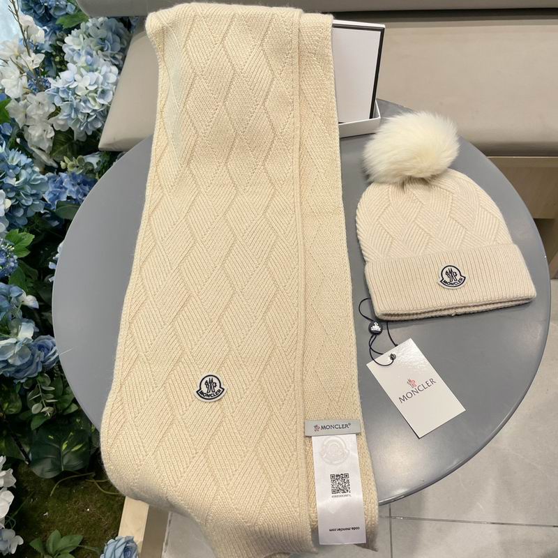 Moncler Scarf Hat (1119)
