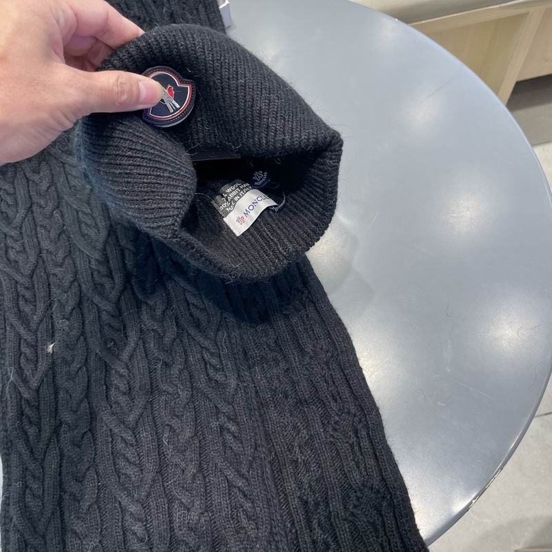 Moncler Scarf Hat (1245)
