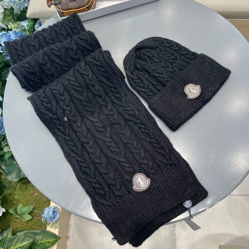 Moncler Scarf Hat (1247)