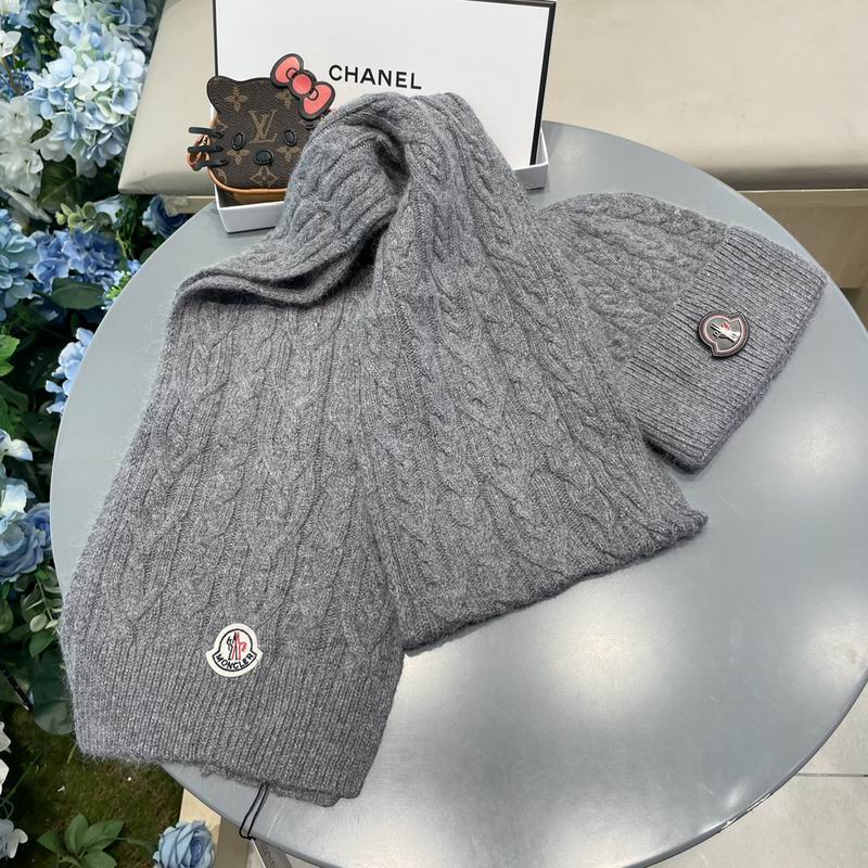 Moncler Scarf Hat (1261)