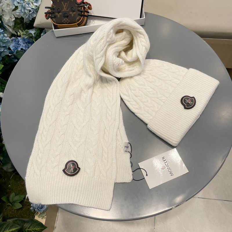Moncler Scarf Hat (1267)