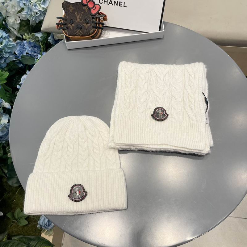 Moncler Scarf Hat (1270)