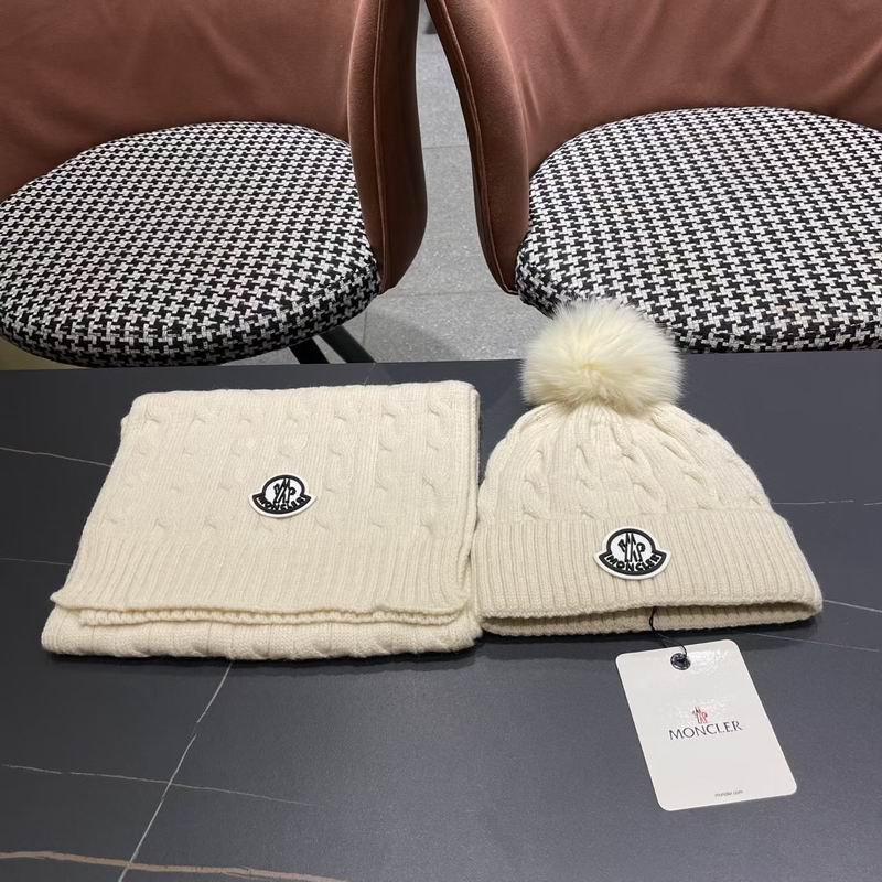 Moncler Scarf Hat (1350)