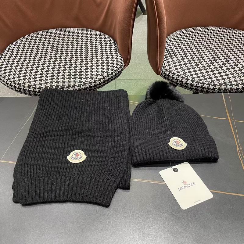 Moncler Scarf Hat (1400)