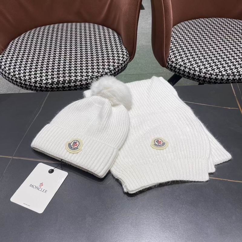 Moncler Scarf Hat (1420)