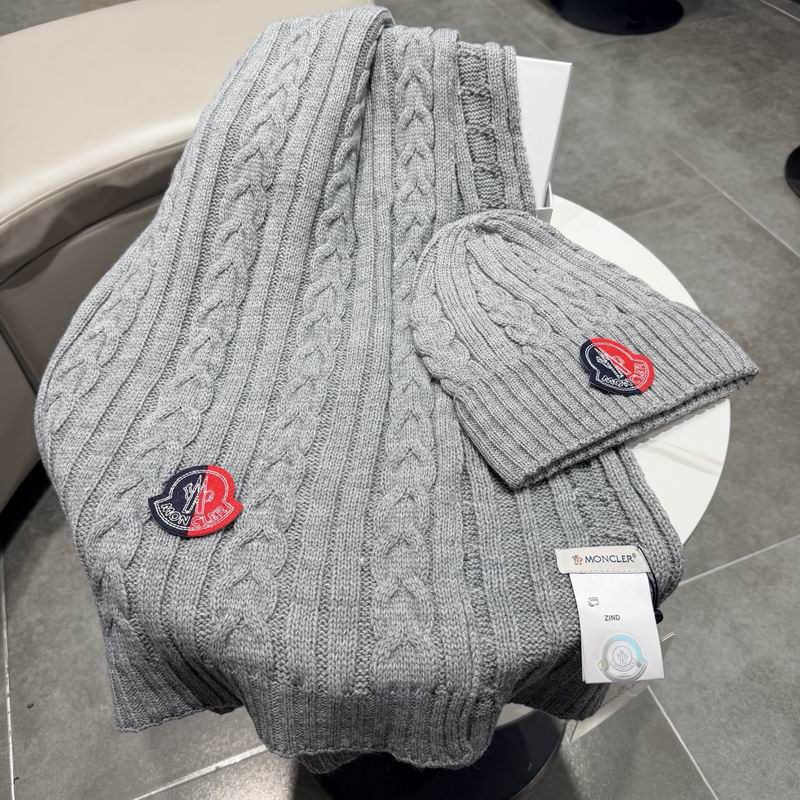 Moncler Scarf Hat (158)