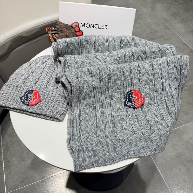 Moncler Scarf Hat (165)